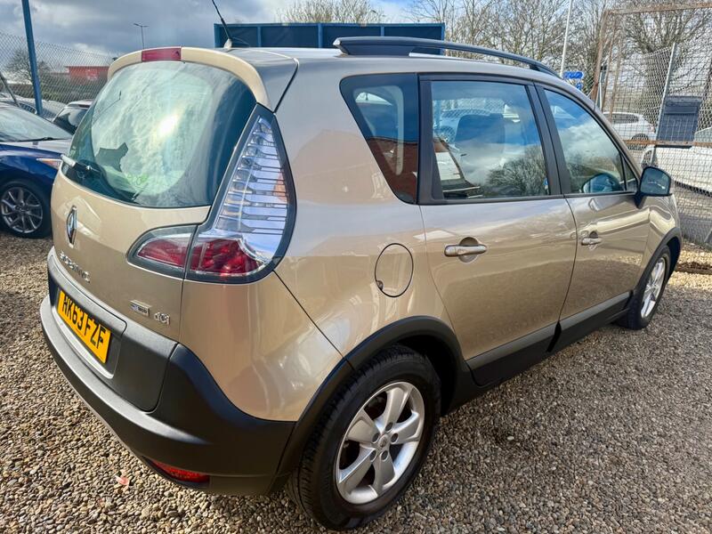 RENAULT SCENIC