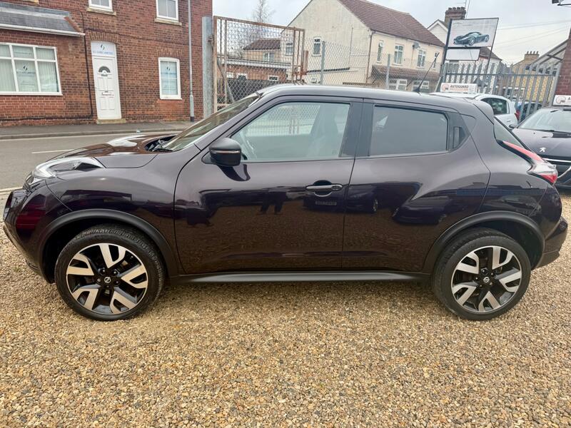 NISSAN JUKE
