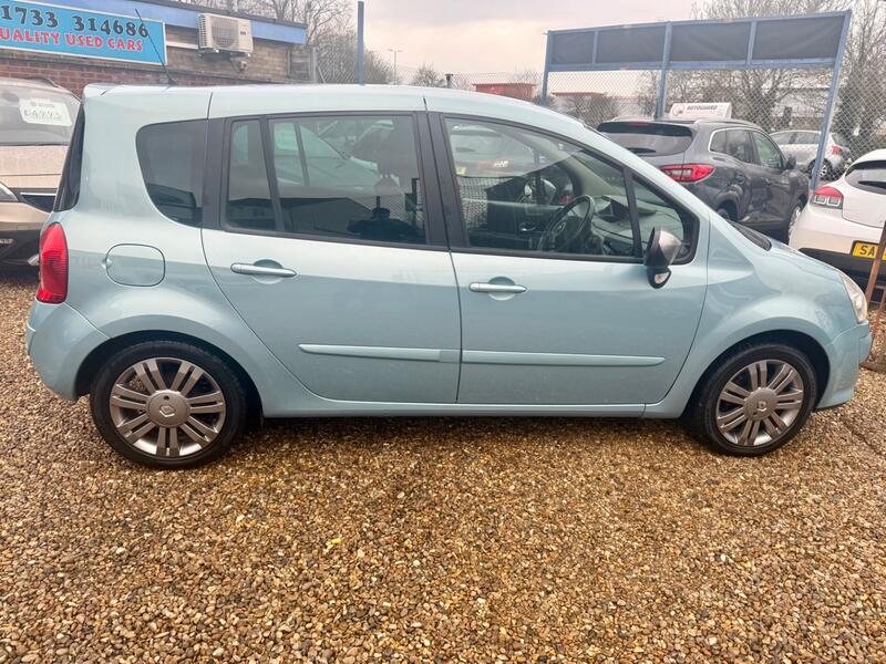 RENAULT GRAND MODUS