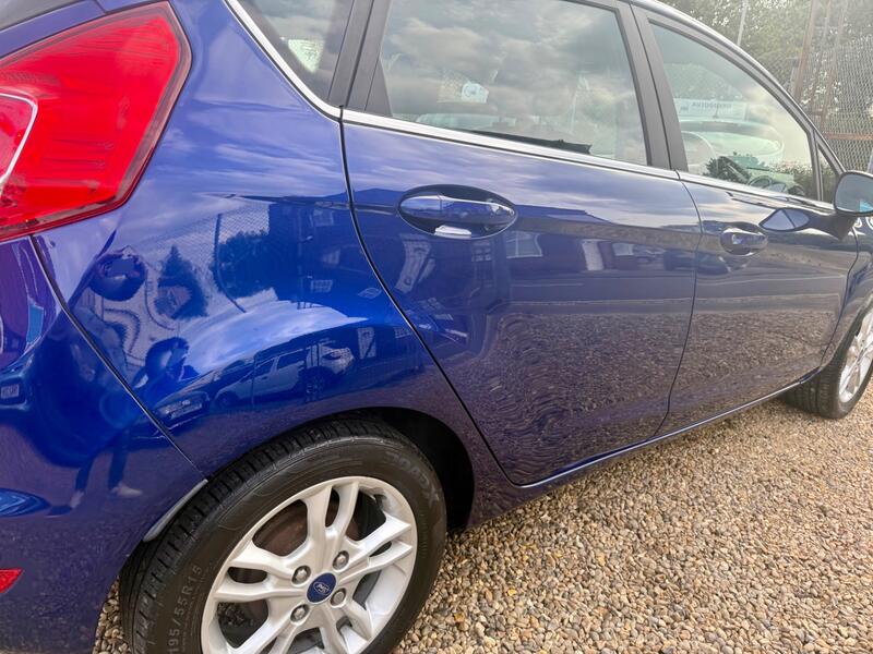 FORD FIESTA