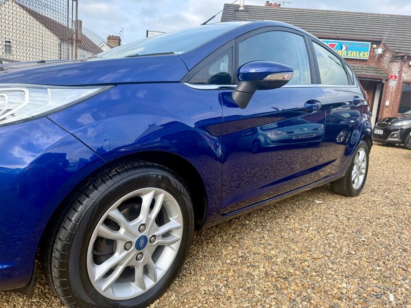 FORD FIESTA